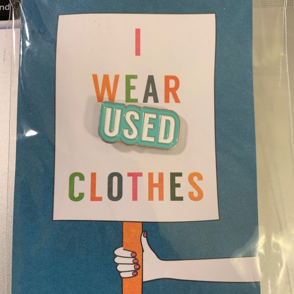 ThredUP “I Wear Used Clothes” #ChooseUsed teal pin